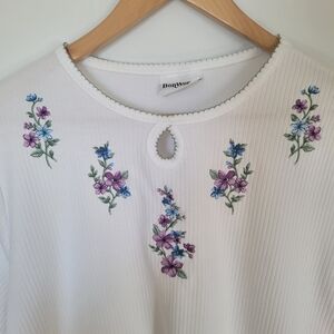 VTG BonWorth White Tee Purple Blue Floral Embroidery Grandma Cottage Size In Pic